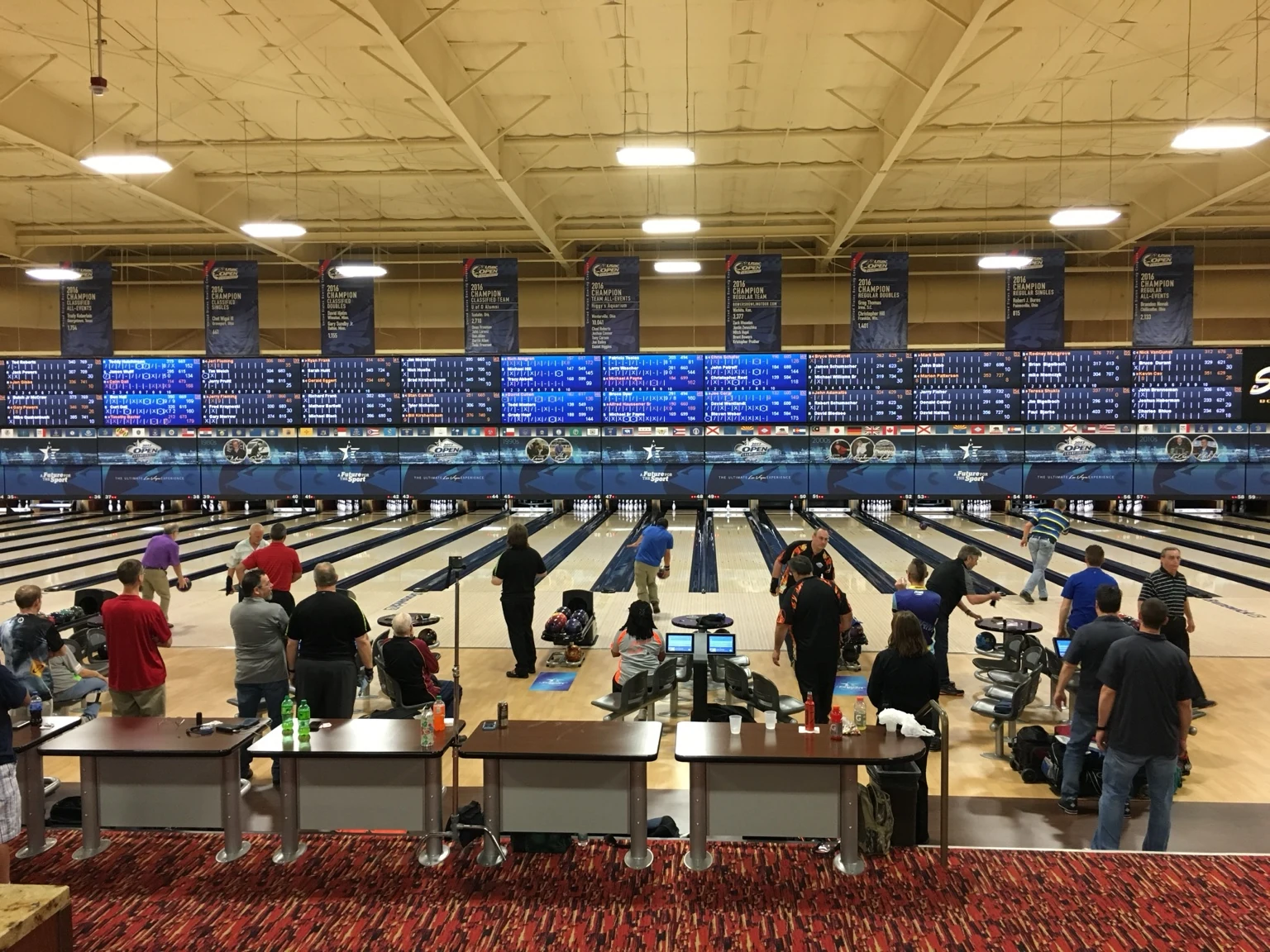 Bowlinganlage während eines USBC Turniers